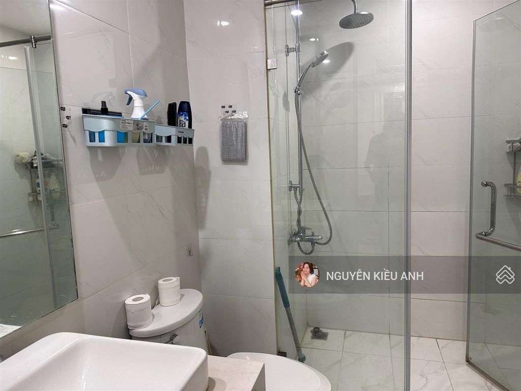 Chủ đi nước ngoài bán gấp ccu cao cấp để lại hết đồ 3ngủ diện tích 83 m tầng đẹp ,sđcc giá 9,5 tỷ