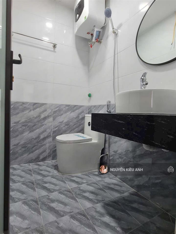 Bán nhà dòng tiền trương định 50m², 6t thang máy, 10 phòng khép kín, 20 m ra phố, sđcc chỉ 15 tỷ