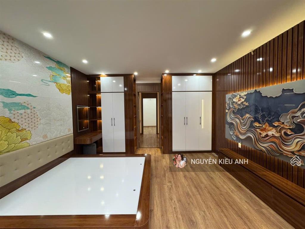 Tầm tiền hiếm 33m 5t khu phân lô phố kim đồng  ngõ nông ô tô vào nhà  thang máy chỉ 9,9 tỷ ctl