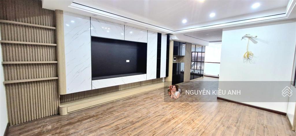 Bán nhà đền lừ xây mới 58m5t ô tô đỗ cửa  ngõ thông  sđcc ko qh 8p full nội thất chỉ 14,6 tỷ