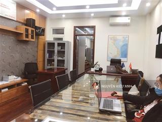 Mặt phố hoàng hoa thám 110m 2 tầng hầm  thang máy  đón đầu quy hoạch đường lớn giá thỏa thuận