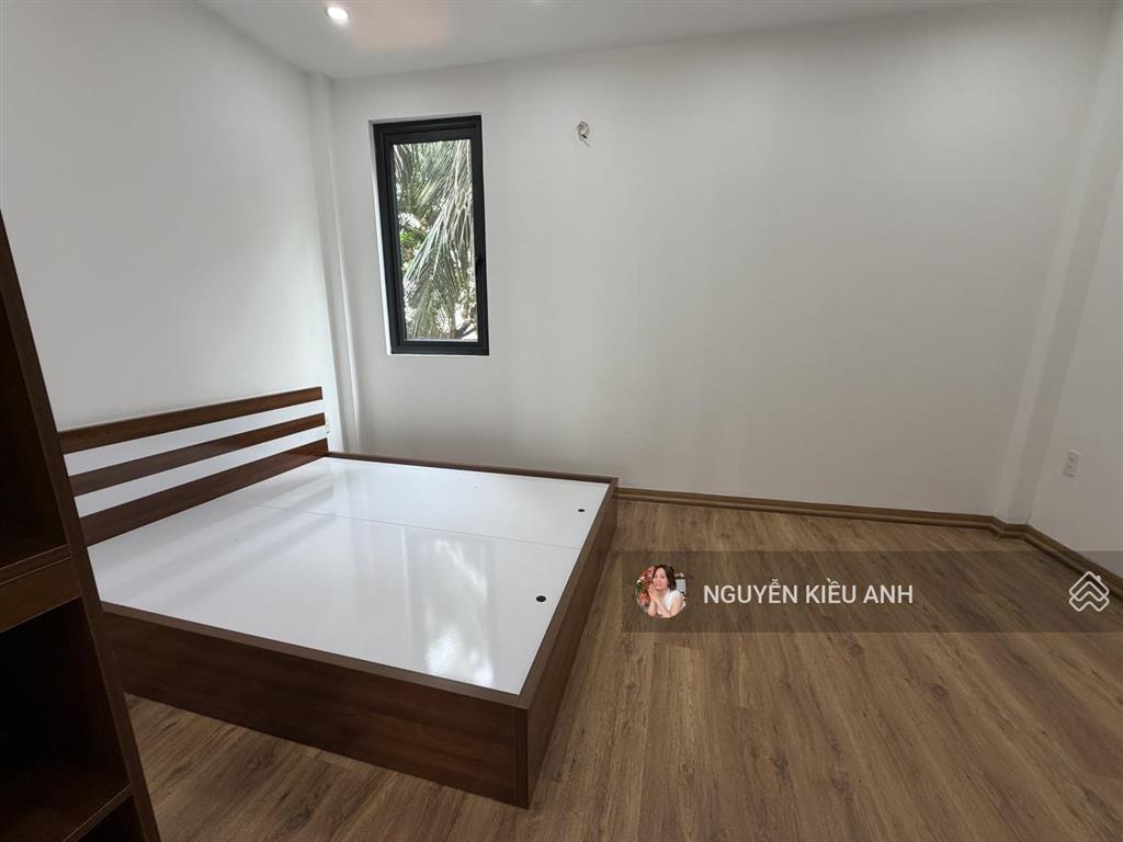 Trương định 56,9m2x5t mt 4,94m mặt ngõ ô tô dừng đỗ 2 thoáng  chỉ 224tr/m2! sđcc ctl