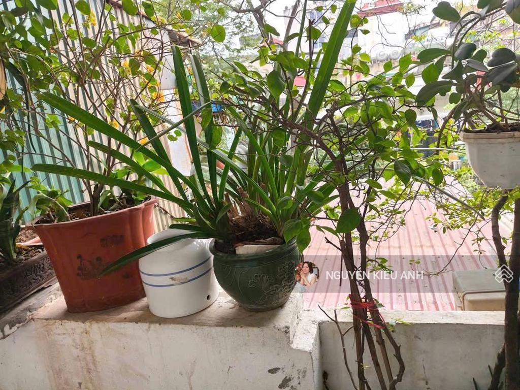 Chính chủ bán  tập thể đẹp như chung cư  tầng 3  2 thoáng full nội thất 2,6 tỷ sđcc