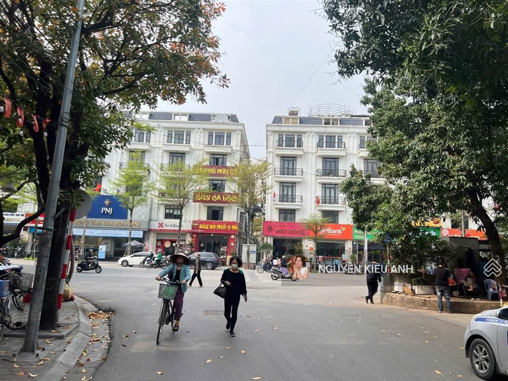Xuân la tây hồ  55m đất  ô tô đỗ cửa  ngõ thông  sát hồ tây ngoại giào đoàn chỉ 11,8 tỷ ctl