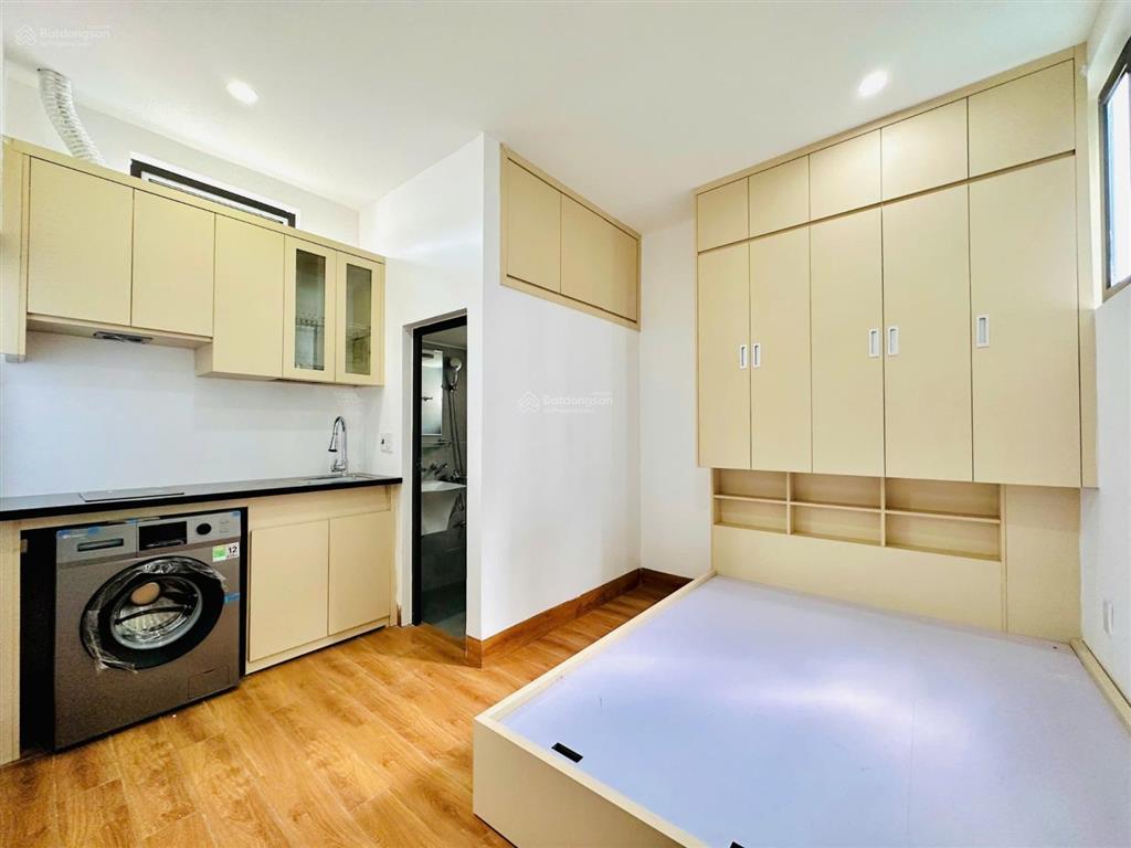 Bán toà chdv gà đẻ trứng vàng 13 p kk doanh thu 60tr/th sát time city thang máy sđcc 14 tỷ