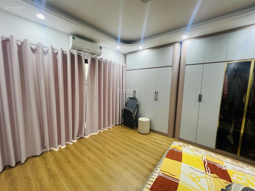 Lõi hai bà trưng 60m 5 tầng thang máy ô tô đỗ 15m 70m ra phố nhà đẹp ở ngay chỉ 11.8 tỷ