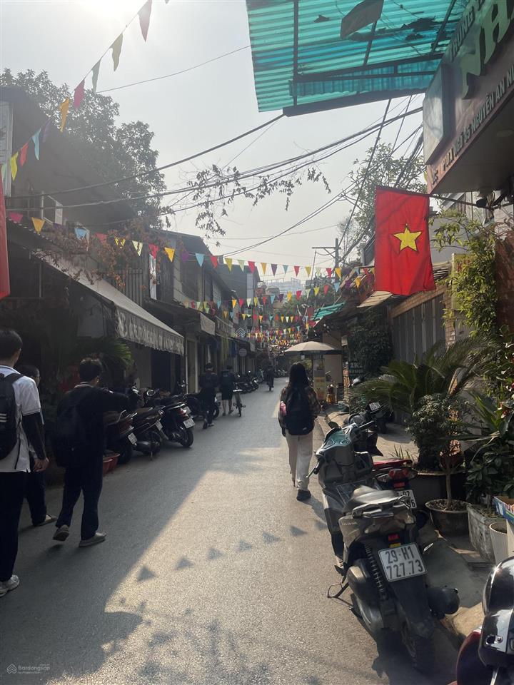 Bán nhà 3t  74m ko quy hoạch hoàng mai mặt tiền khủng 7 m  gần oto sđcc giá 14,2 tỷ ctl
