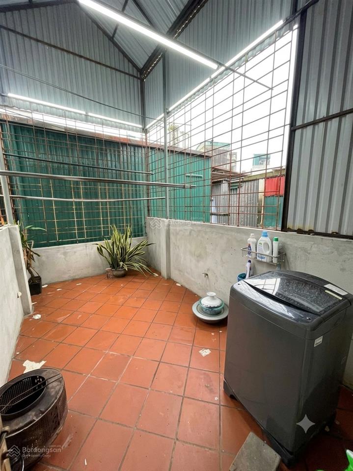 Bán nhà phân lô phố tương mai 55 m2  2 tầng  gara ô tô vào nhà ngõ ô tô kinh doanh giá 14 tỷ