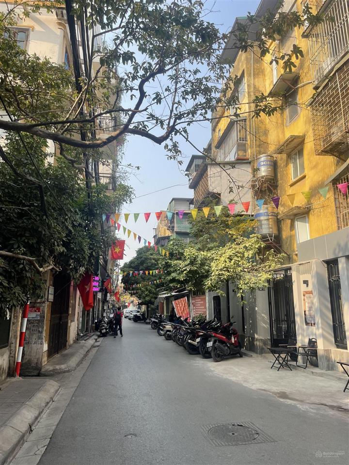 Bán nhà phân lô phố tương mai 55 m2  2 tầng  gara ô tô vào nhà ngõ ô tô kinh doanh giá 14 tỷ
