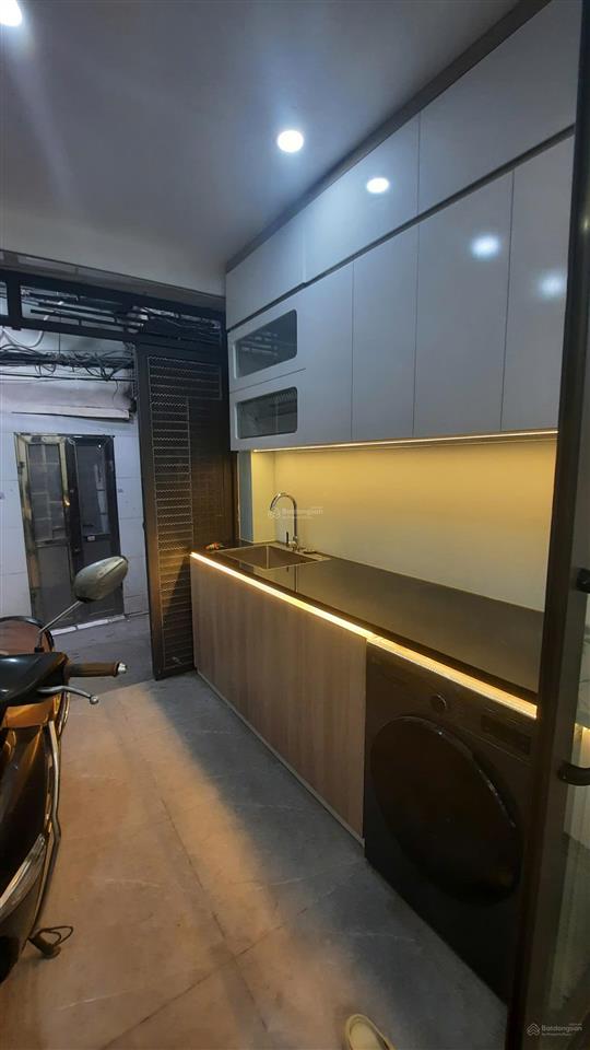 Chính chủ bán căn tập thể tầng 1 phố bùi ngọc dương 75 m 2n1k vskk cách ô tô 10 m giá 4,45 tỷ