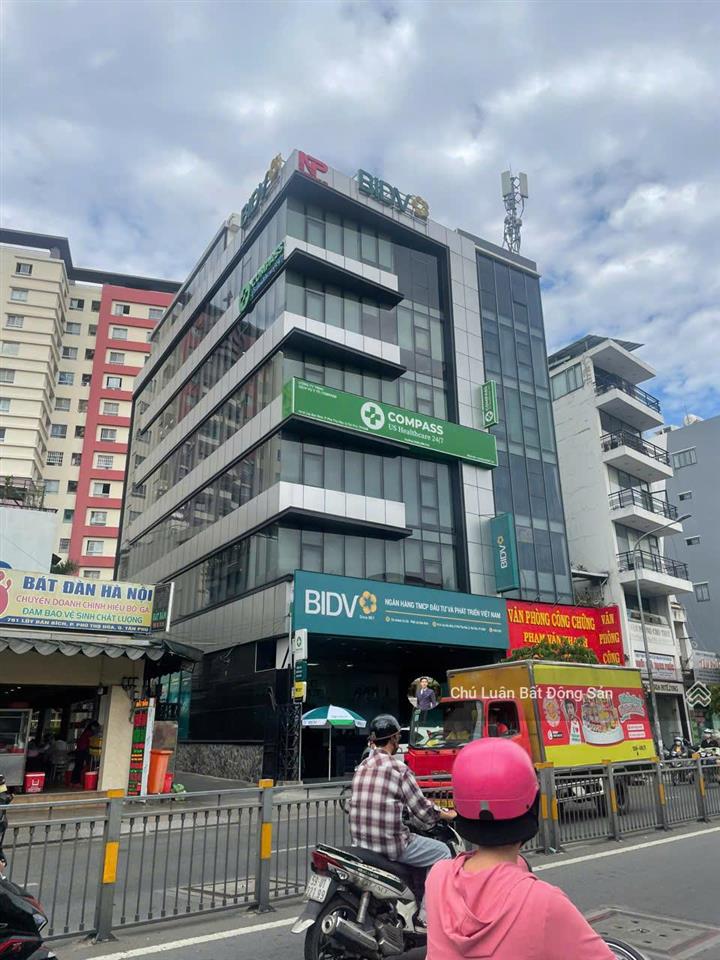 Building 3 mặt tiền nguyễn văn thủ, quận 1. dt 120m2 (6x20m), sàn 950m2, h8t, hđt 220tr/th. 85 tỷ