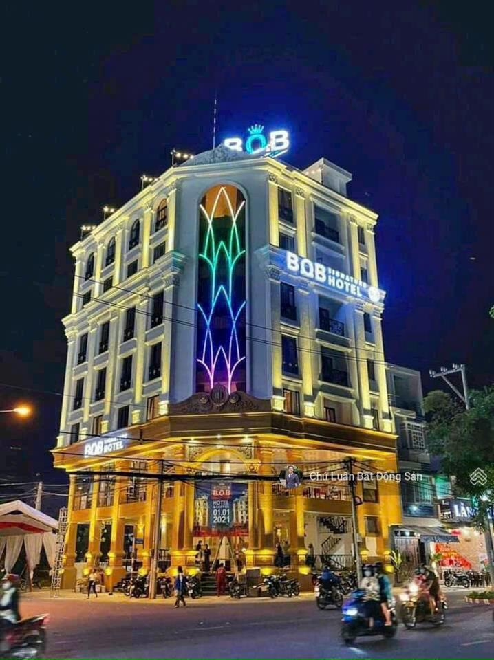 Bán nhà góc 2 mặt tiền bùi thị xuân, bến thành, quận 1. dt 160m2 (8x20m), hầm 8 tầng. giá 79 tỷ