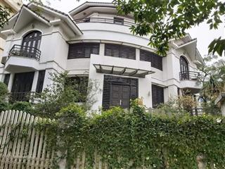 Biệt thự rẻ nhất nam kỳ khởi nghĩa, q3. 180m2 (9x19m) 4 tầng ngang quá đẹp hàng hiếm. 35,2 tỷ