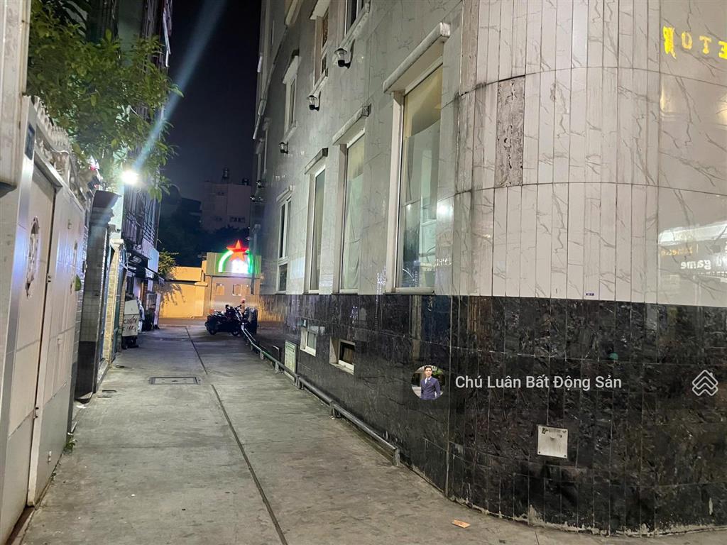 Ngang 10m  chỉ 22 tỷ. bán nhà góc 2 mặt tiền lý chính thắng, quận 3. 106m2 (10x12m), ctxd 5 tầng