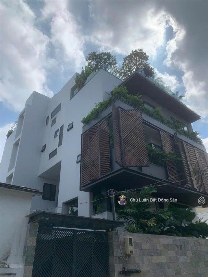 Bán biệt thự khan hiếm tú xương, quận 3. dt 145m2 (9x16m), 5 tầng, full nội thất, ở ngay. 62 tỷ