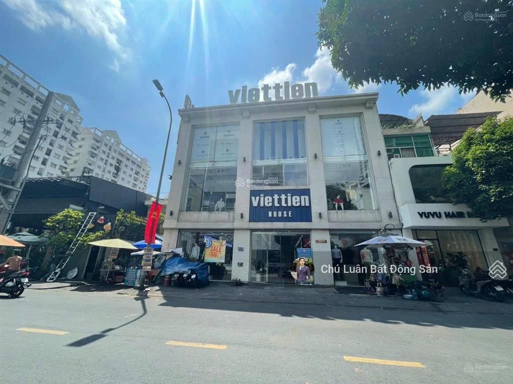 Hiếm! bán nhà 2 mặt tiền đinh tiên hoàng, quận 1. dt 880m2 (20x45m), 2 hầm 12 tầng. giá 379 tỷ