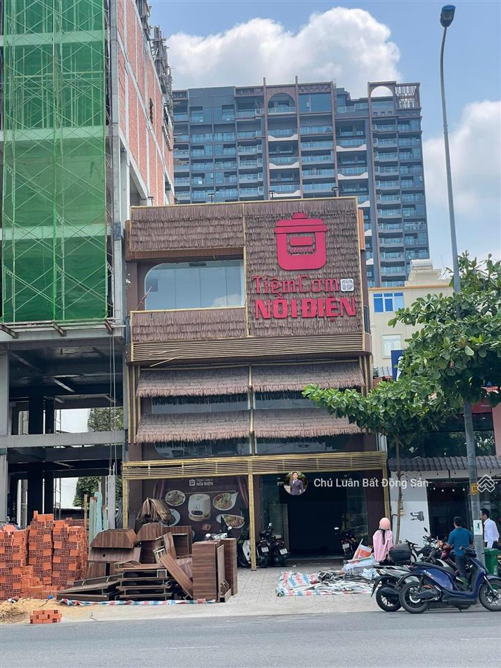 Siêu hiếm! chính chủ bán nhà mặt tiền trần hưng đạo. 200m2 (8x25m), hầm 8 tầng, 90 tỷ còn 79 tỷ