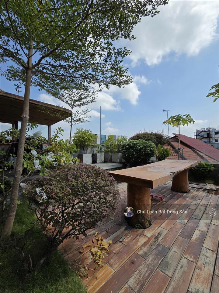 Bán biệt thự hiếm có tú xương, quận 3. dt 143,5m2 (9x16m), 5 tầng, full nội thất, ở ngay. 52 tỷ