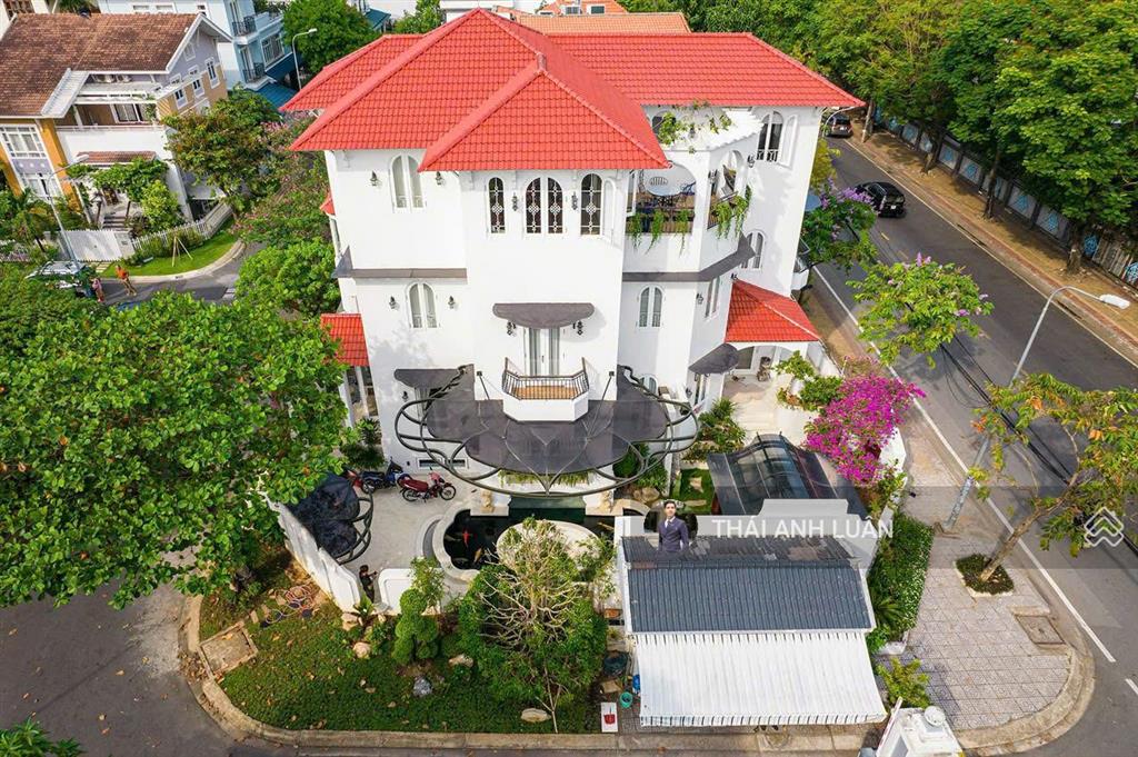 Hạ 5 tỷ, bán biệt thự khu compound lương định của. dt 126m2 (7x18m)  hầm 4 tầng. giá 31,5 tỷ