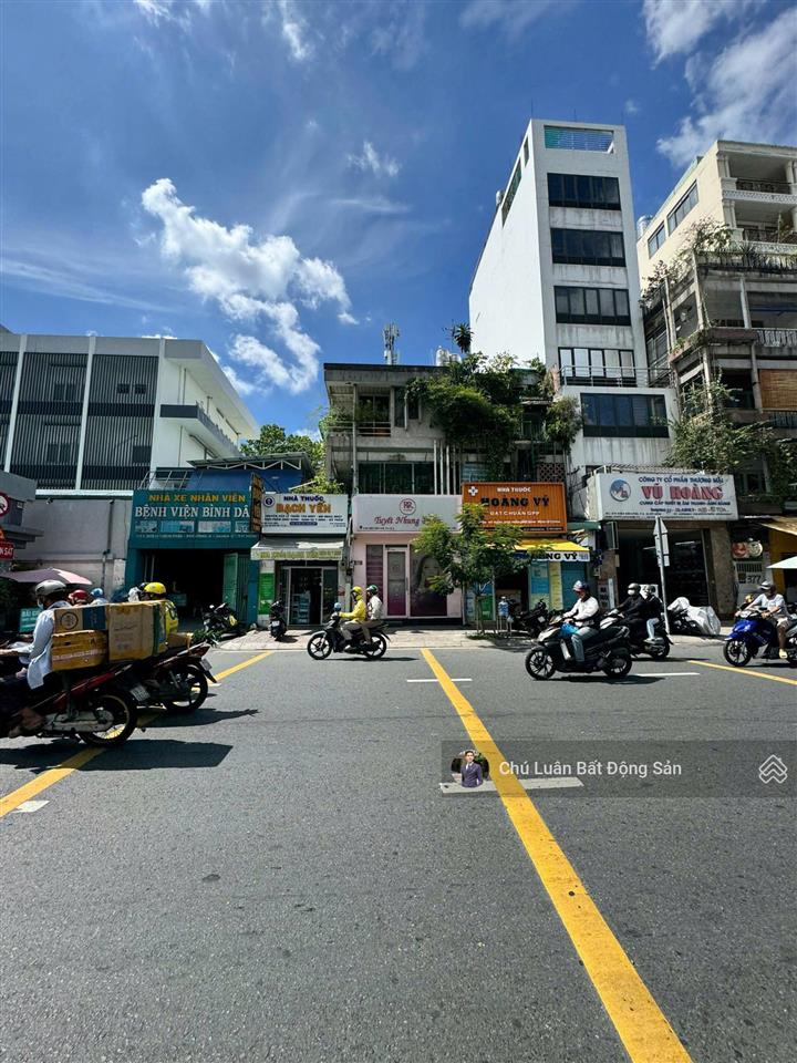 Bán khách sạn sư vạn hạnh, quận 10 (ngay vạn hạnh mall). 232m2 (11x22m), hầm7tầng, 350tr/th. 68 tỷ