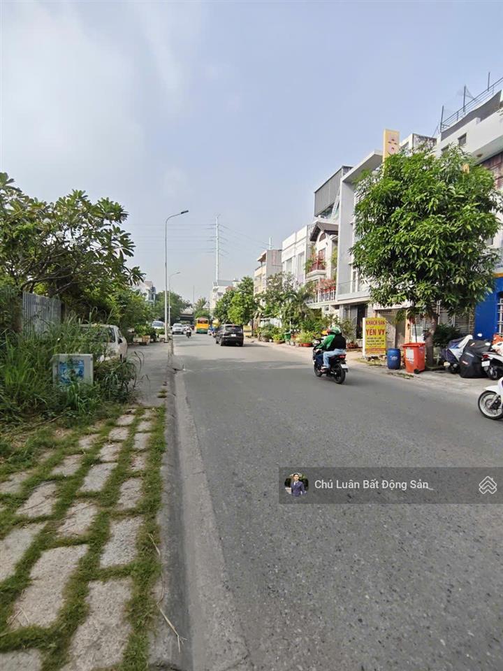 Bán biệt thự khu compound mystery villas  trần quý kiên. dt 10x20m, 200m2, hầm 4 tầng, 40 tỷ