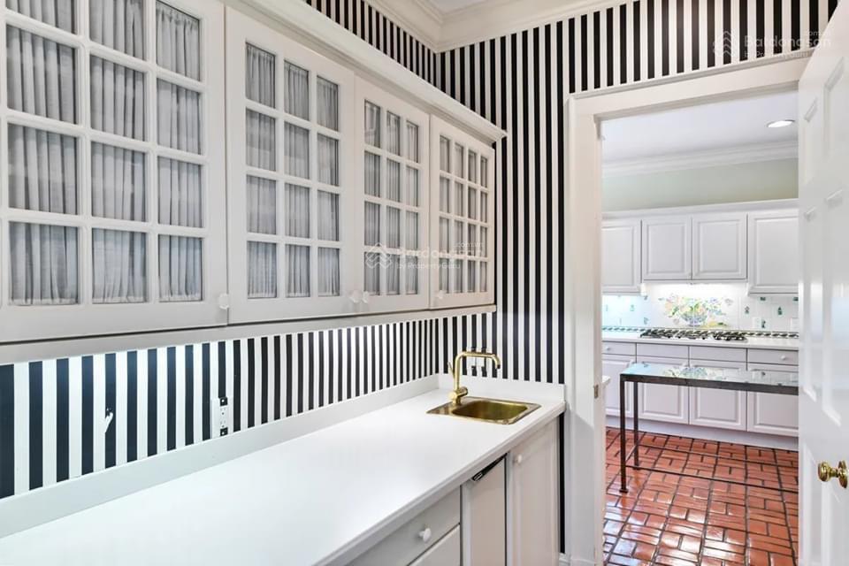 Biệt thự giá hời nam kỳ khởi nghĩa, q3. 180m2 (9x19m)  4 tầng  ngang quá đẹp  hàng hiếm. 35,2 tỷ