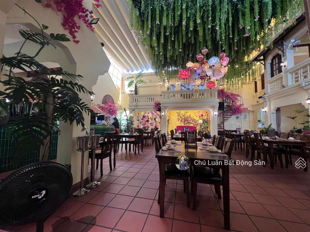 Bán nhà đi định cư. mặt tiền xuân thủy, thảo điền. 342m2(17 x 18m), ctxd h7t, hđt 100tr/th. 72 tỷ