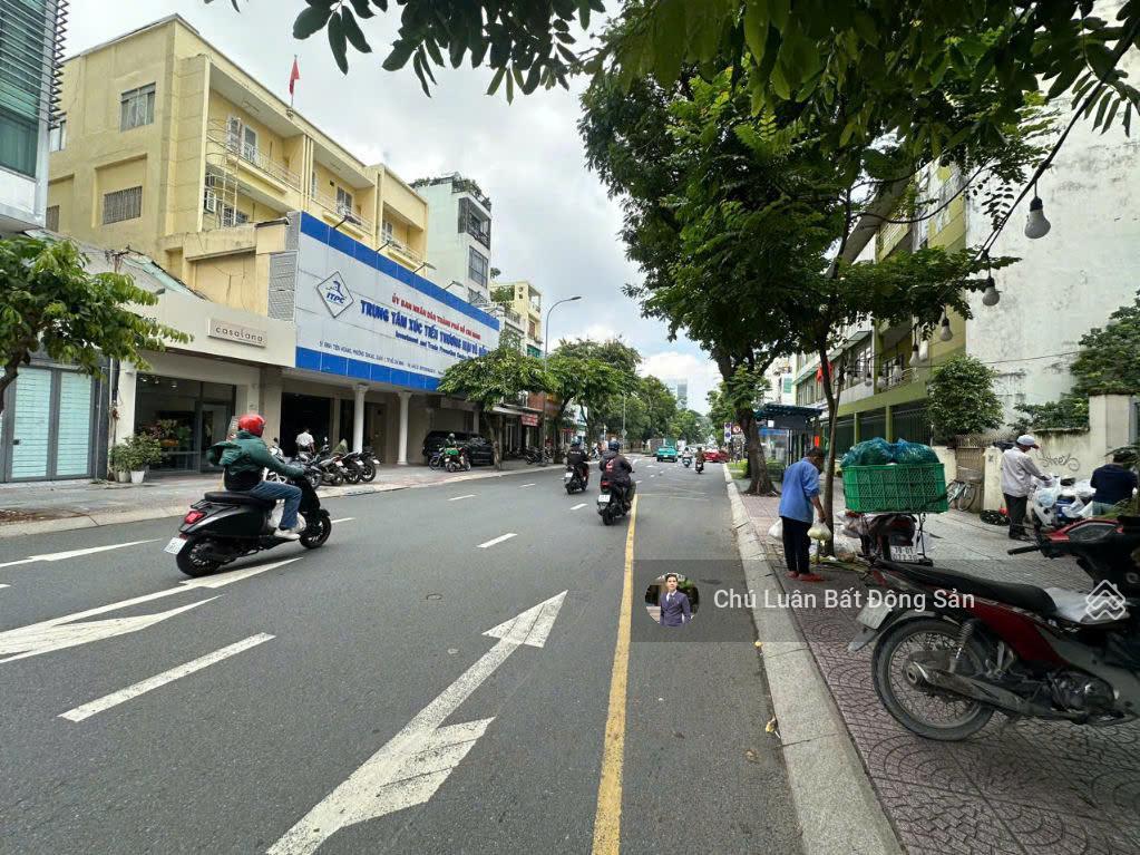 Bán nhà góc 2 mặt tiền đinh tiên hoàng, quận 1. 361,9m2 (14,30m x 26m). ctxd hầm 10 tầng. 85 tỷ