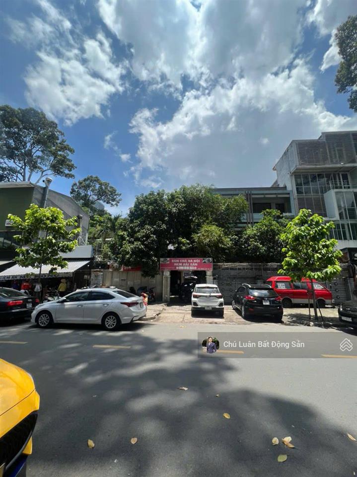 Siêu hiếm. bán nhà mặt tiền nguyễn văn cừ, quận 1. dt 108.7m2(5,3x20m), 4t, giá bán 31 tỷ