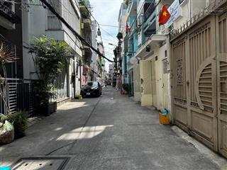 Bán nhà giá hời quận 3  dt 143,8m2 ngang hơn 6m  sân rộng trước nhà  giá 23,5 tỷ