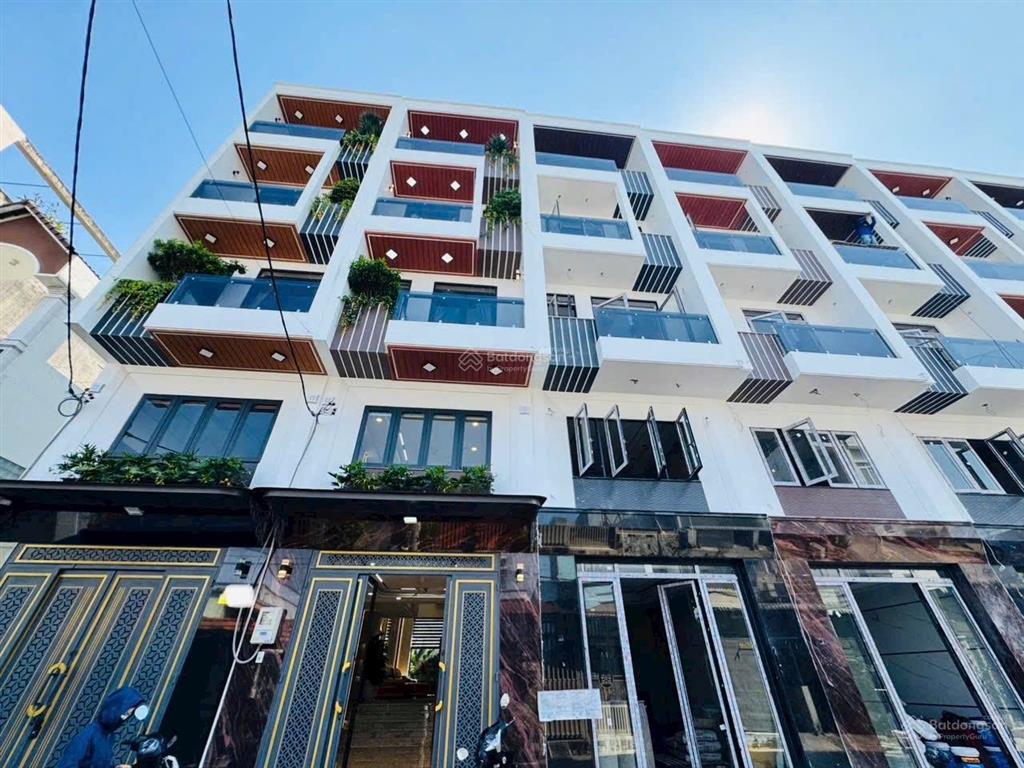 Nhà cực đẹp đường lê trọng tấn hẻm 10m, có thang máy  full nội thất, 4x17m 5 tấm, 9,9 tỷ tl