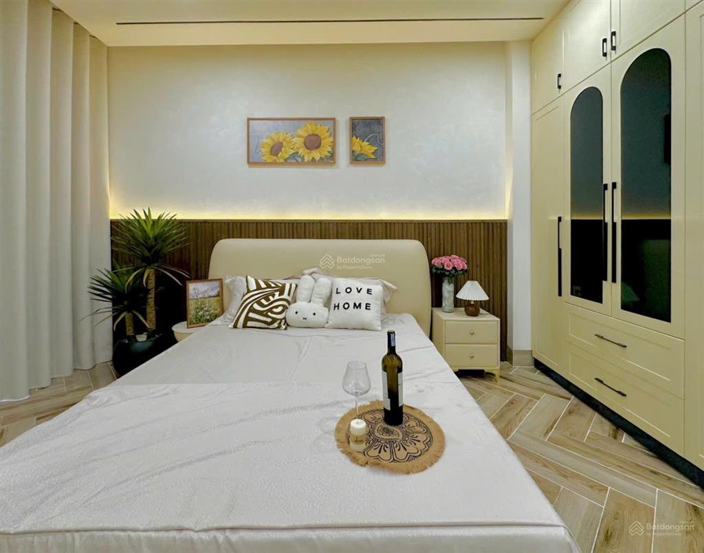 Bán nhà vip lê văn quới  full nội thất cực xịn dt 4x24.5m 4.5 tấm hẻm 12m thông giá 13,7 tỷ tl