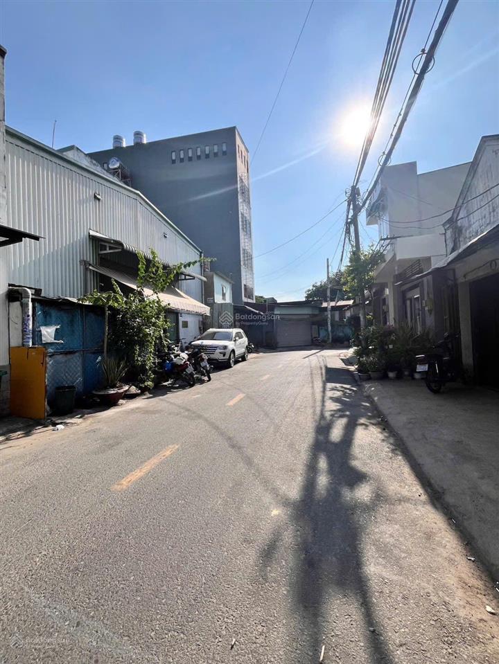 Nhà mặt tiền ngay aeon tân phú ngay hương lộ 3  5x20m cấp 4 đường 12m có lề giá 9.35 tỷ tl
