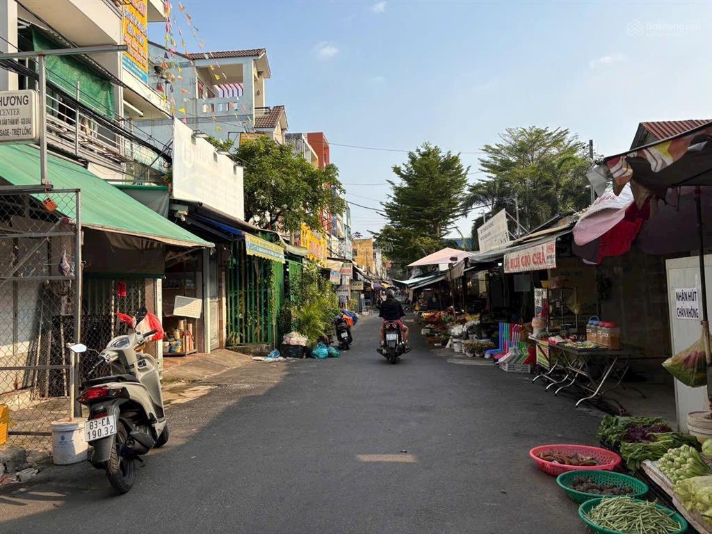 Bán nhà trong chợ đường số 3 bình long 4.2x17.7m 1 lầu hẻm 8m giá 7.9 tỷ tl