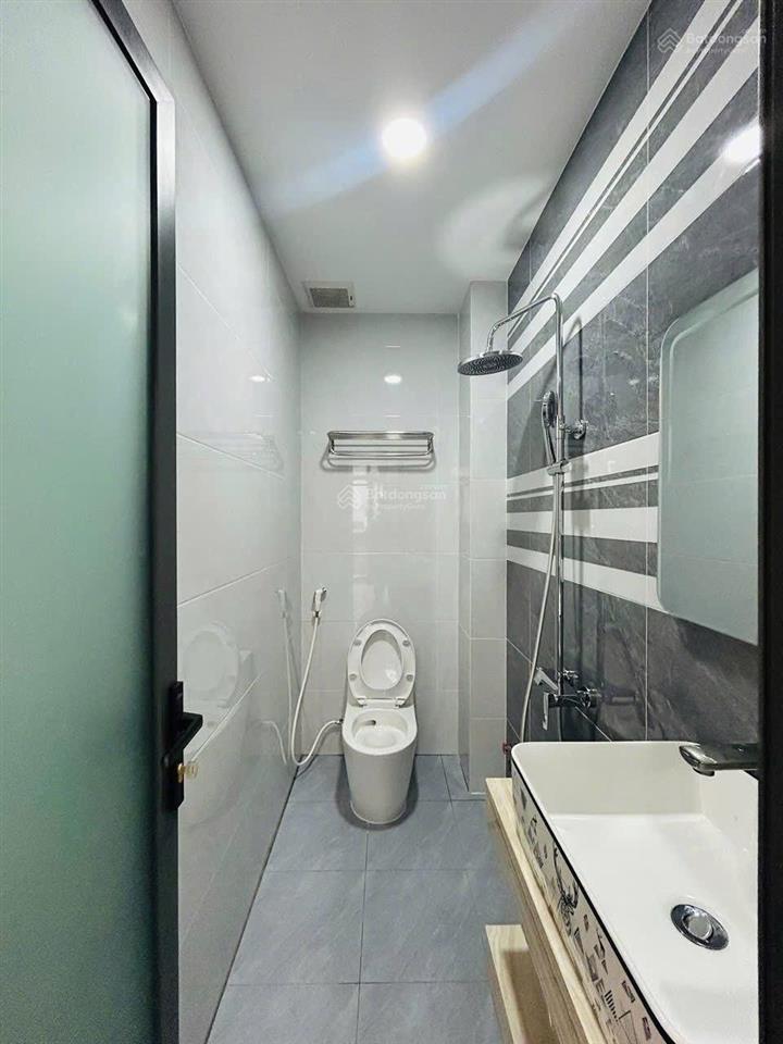 Bán nhà mới giá tốt hương lộ 2, dt 4x14m, 4.5 tấm hẻm 5m thông giá 7.6 tỷ tl
