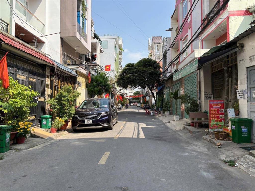 Bán nhà lê văn quới, ngang 5m hẻm nhựa 8m thông đang thuê 13tr/tháng giá 8.95 tỷ, tl