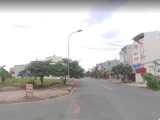 Cần tiền bán nhanh lô đất nền đường nguyễn cửu phú  shr 90m2 gần trường đại học y phạm ngọc thạch