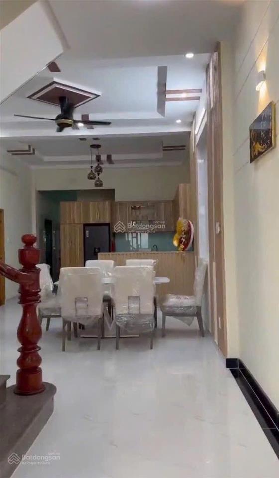 Chủ cần tiền bán gấp nhà tđc thái lạc 216m2 shr nằm gần nút giao t2 sân bay long thành, dân đông