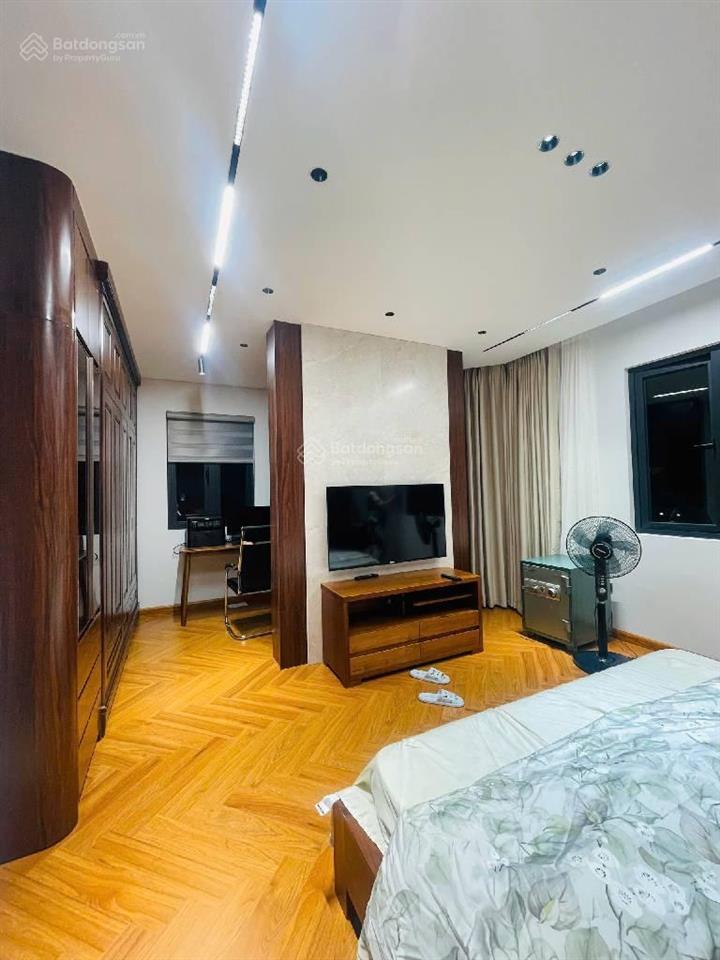 Bán căn góc liền kề 319 vĩnh hưng  110m2  5t  mt 10m  giá 30 tỷ  vỉa hè rộng  gara ở sướng