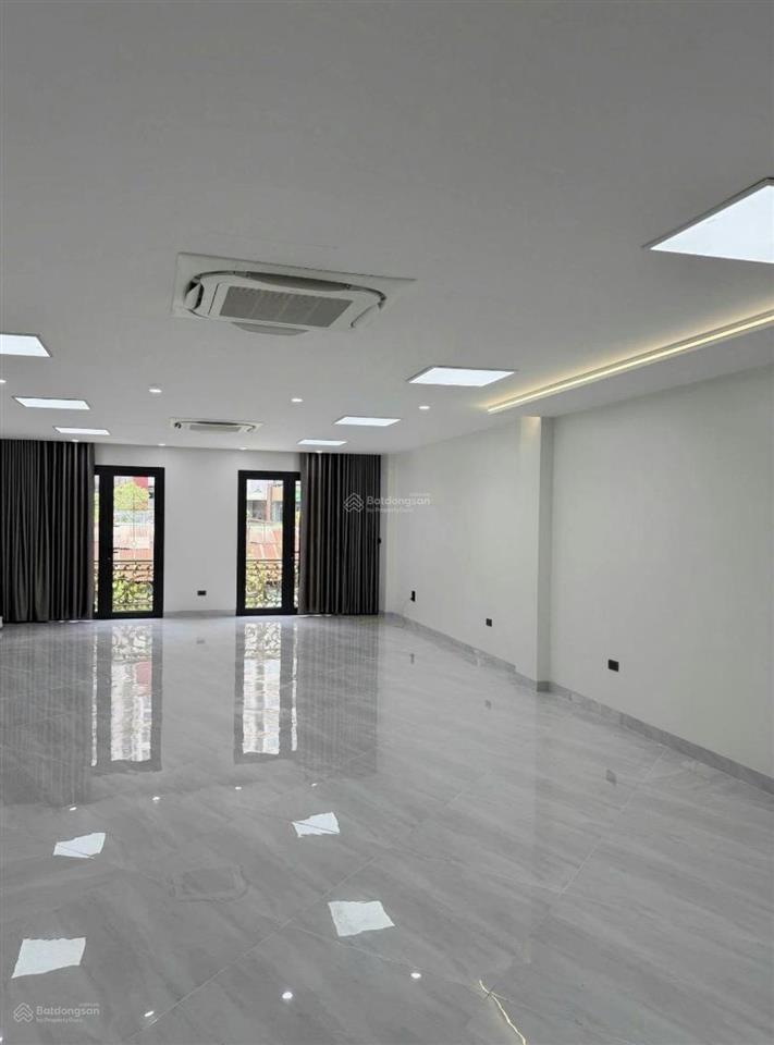 Giá chỉ nhỉnh 50 tỷ  mặt phố hoàng sâm  102m2  7 tầng thang máy  mặt tiền 6.6m