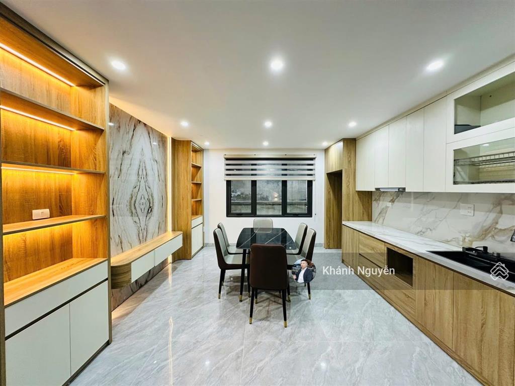 Đi mỹ bán gấp  mặt phố tôn đức thắng, đống đa 108m2, 7 tầng thang máy giá chỉ nhỉnh 39 tỷ