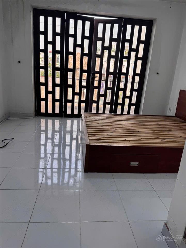 Hẻm 8m xe hơi đậu trong nhà, 4 tấm 4x18m,giá nhà chỉ bằng giá đ.ất, sửa mới lại bán 7 tỷ