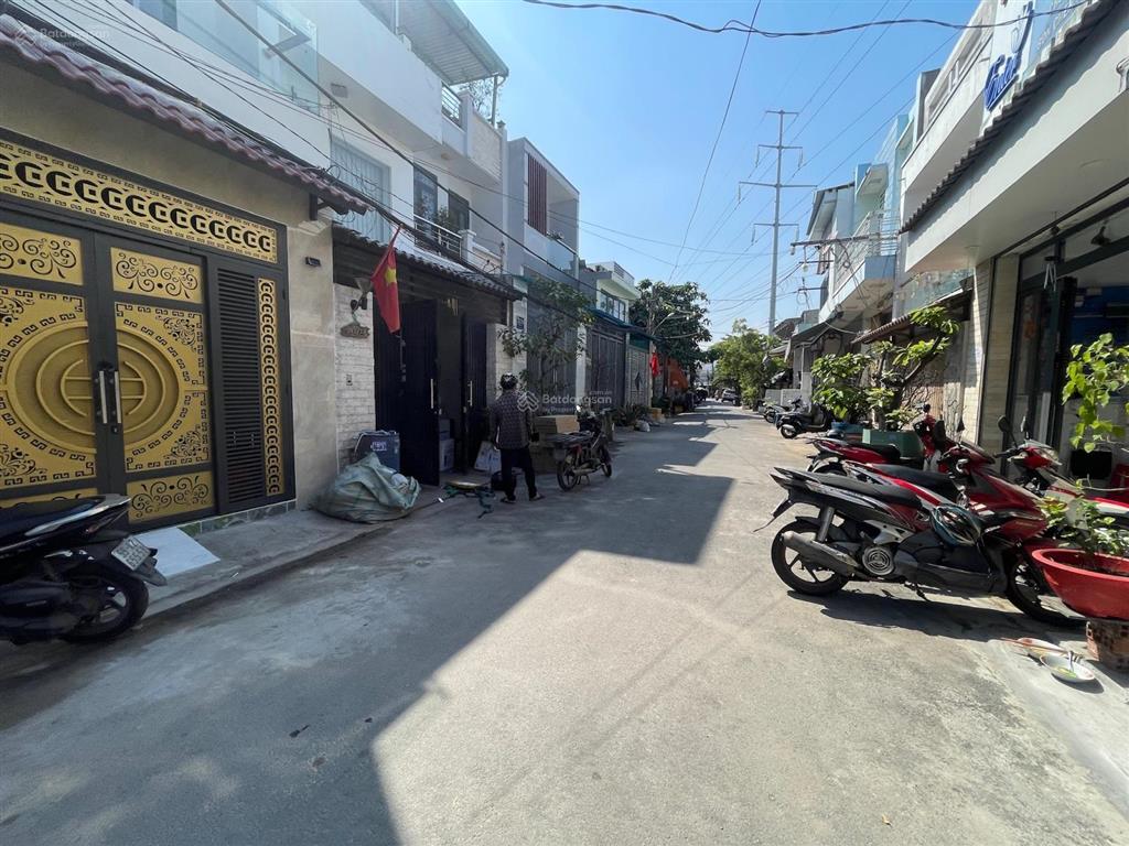 Hẻm 7m chiến lượcsát chợ bình trị đông ko dính quy hoạch4x18m thiết kế hiện đại