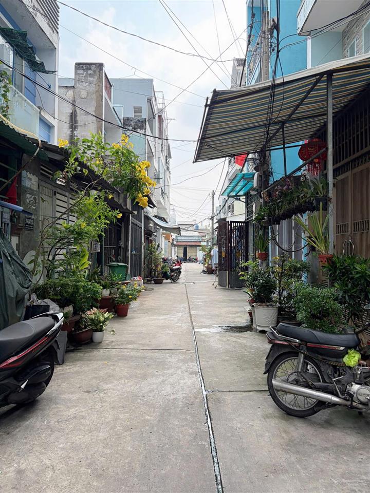 Hẻm 6m dân trí caođúc 3,5 tấm kiên cốcông năng 4 phòng ngủvị trí kết nối nhanh lê văn quới4 xã