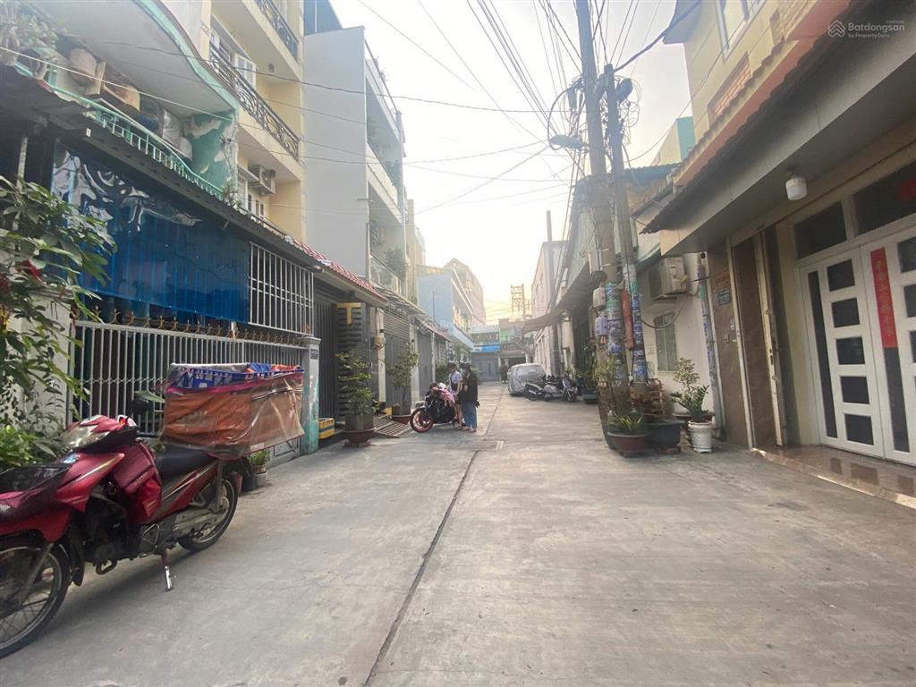 Tân hoà đông giáp q6 tên lửa  bốn xã,hẻm 8 m dân trí siêu vipkhu đang xây bán nhà 4 tấm nhìu