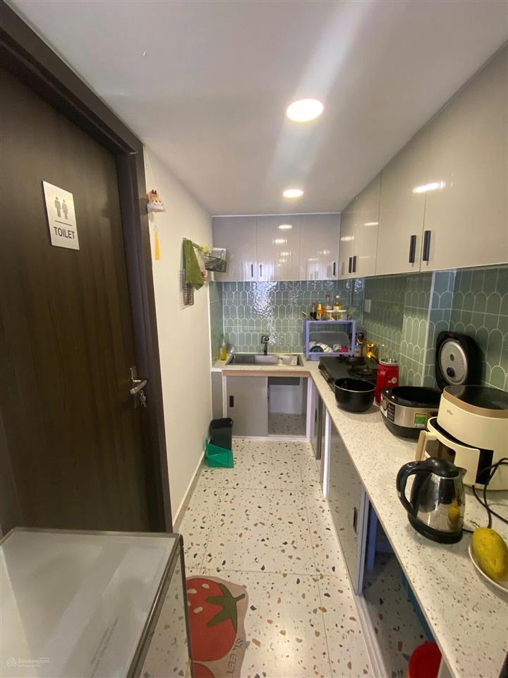 Sát chợ bình trị đôngqua tên lửa 2pnhà 3 tầng thiết kế hiện đại  hẻm 5m thông  dân cư đông đúc