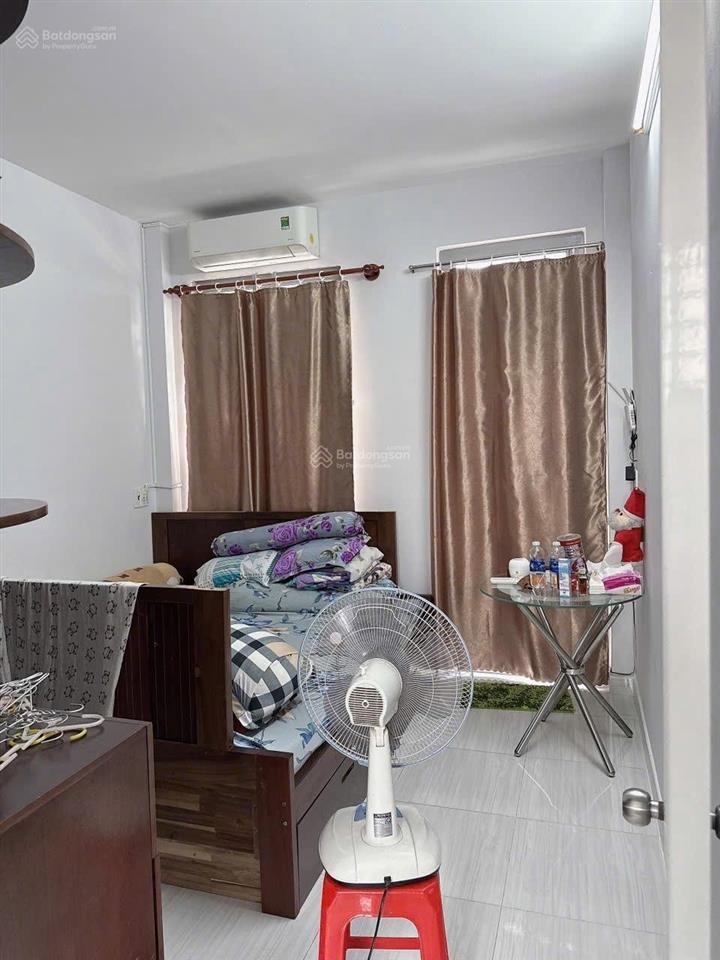 Cực tốt 3,86 tỷ  3 tầng đúc kiên cố  cách 10m ra hxh lê văn quới  sát bốn xã