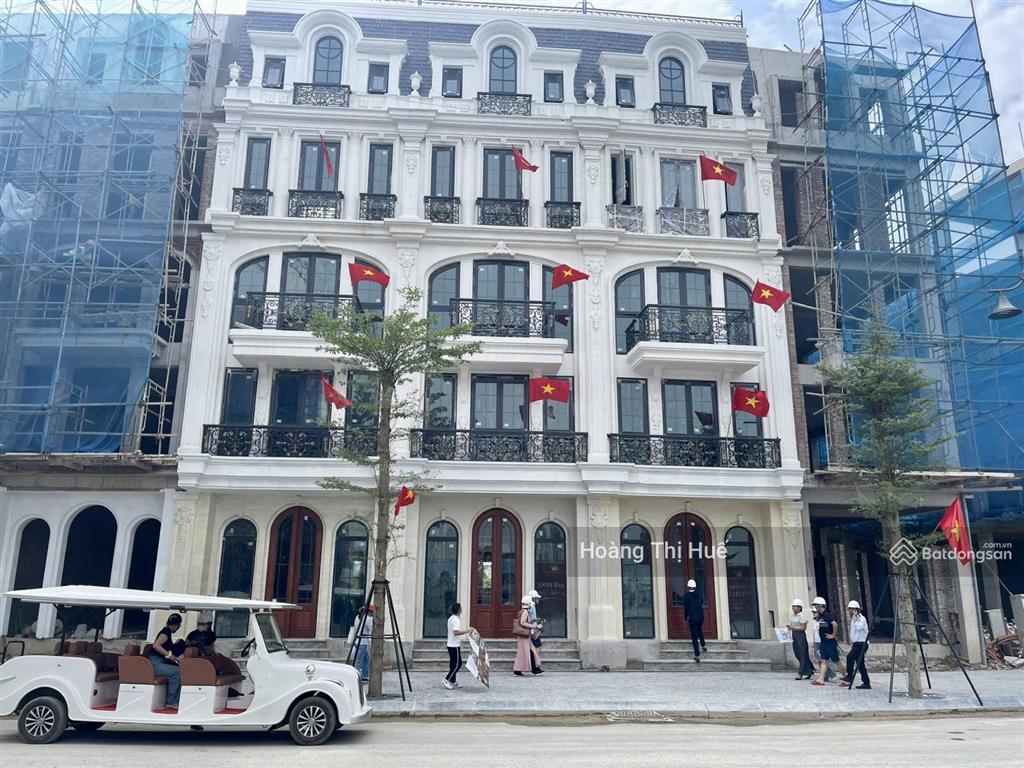 Siêu phẩm liền kề lô góc mặt phố đường nối hoàng quốc việt, hà nội