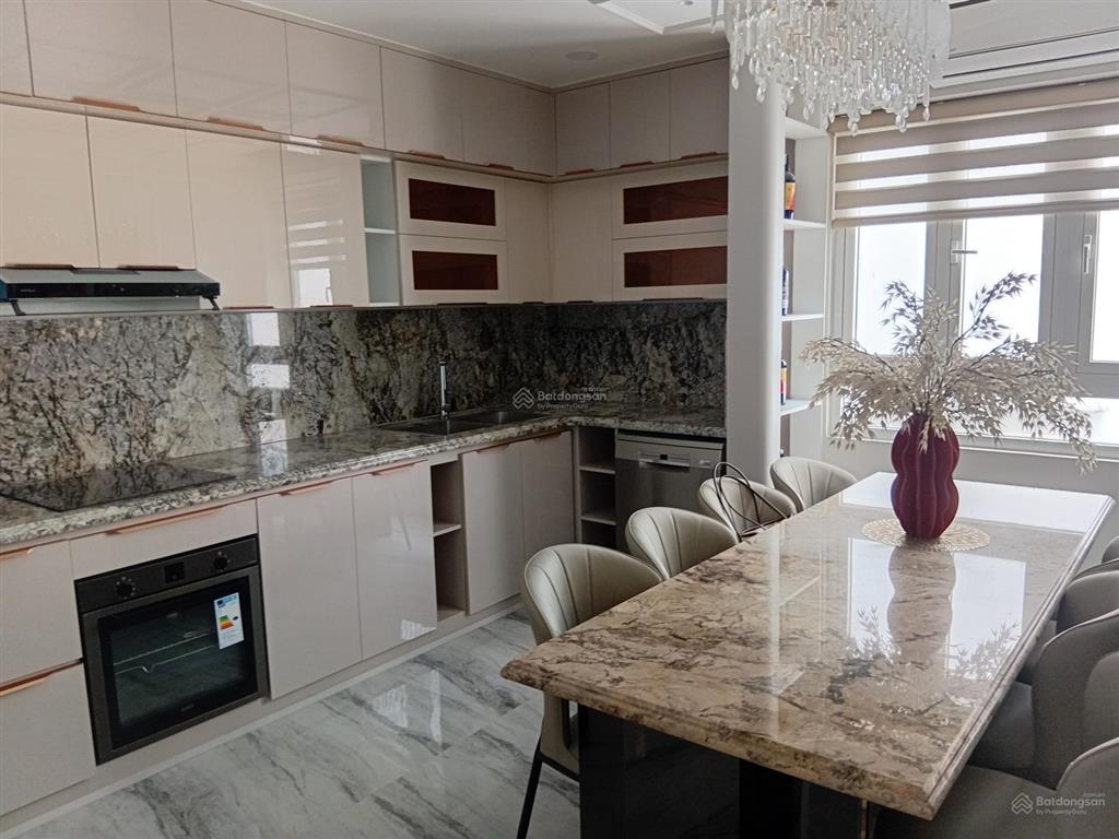 Lô góc cực thoángxe hơi vô cưagần bảy hiềnkế bên chợ vải80m5 tầngchỉ hơn 10 tỷ