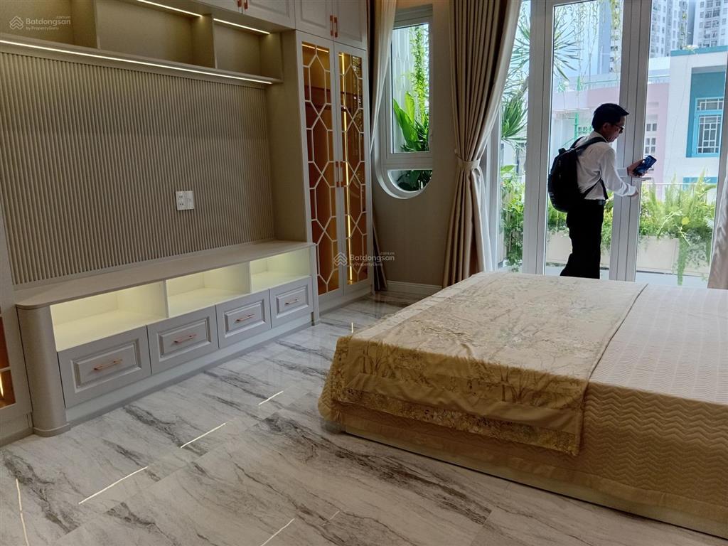 Lô góc cực thoángxe hơi vô cưagần bảy hiềnkế bên chợ vải80m5 tầngchỉ hơn 10 tỷ